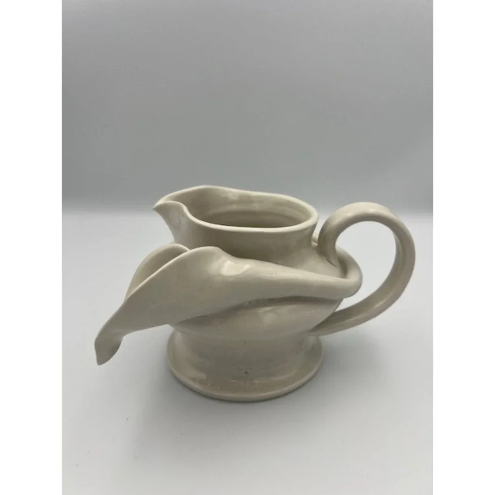 Gary Eagan Spring Street Pottery Calla Lily Porcelain Vase Beige 2009 Rare!